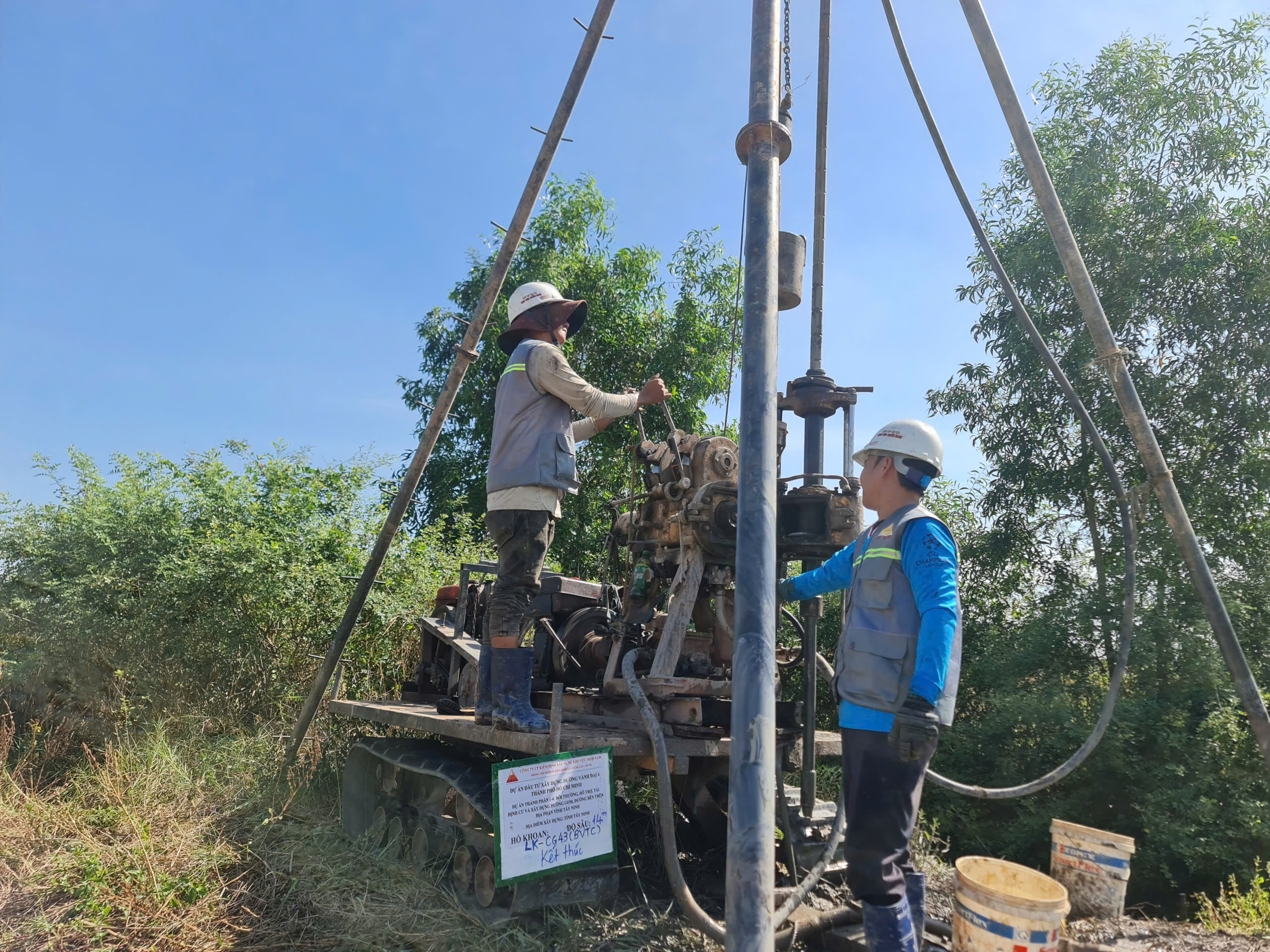 z7632722292409_603503652284576a5043fcc1633d5ac5